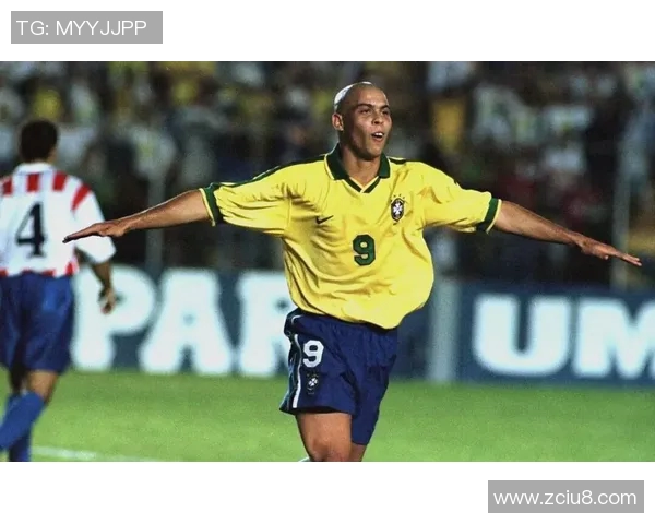 足球场上的传奇之星:3号球员的辉煌历程与成就解析