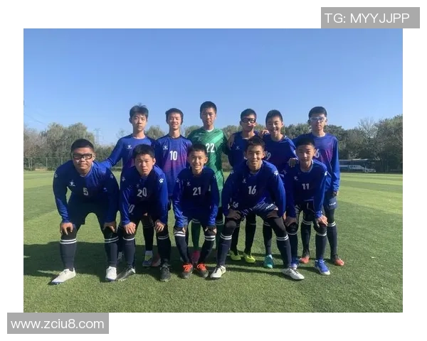 赛后分析：上海足球队与成都足球队的表现与状态对比探讨